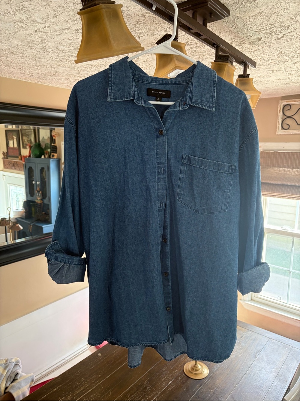 Women’s Banana Republic Denim Button Down shirt